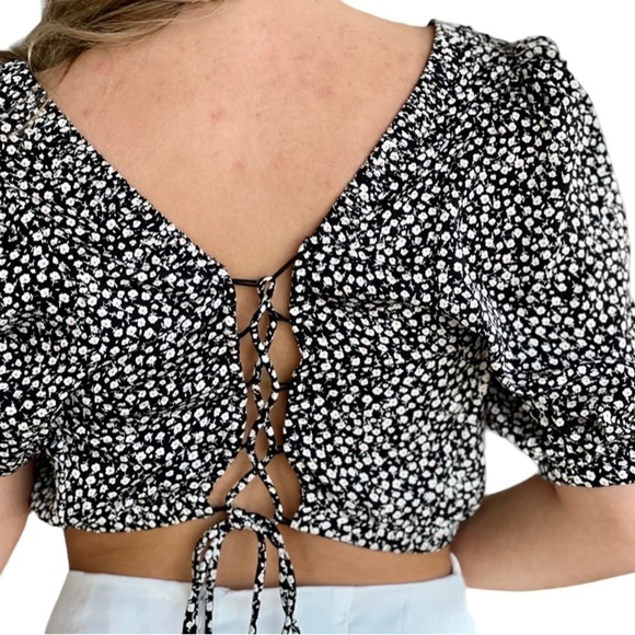 Hyfve Puff Sleeve Print Crop Top - Picture 7 of 8
